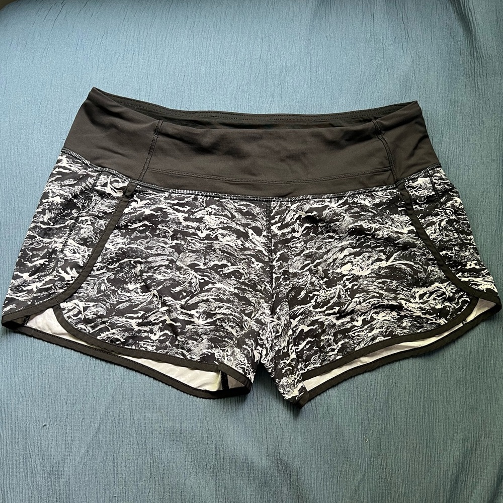 Women’s Lululemon shorts